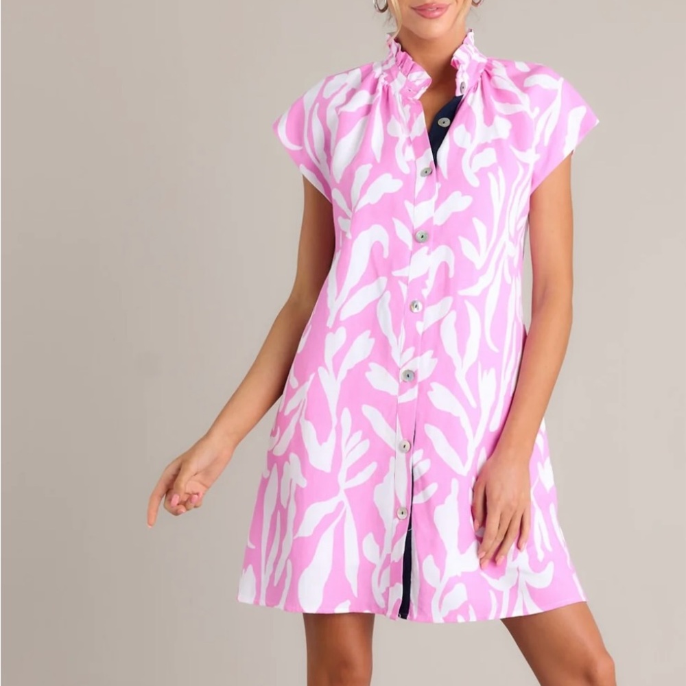 [NWT] THML Pink and White Button Down Shift Dress